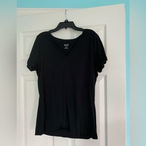 Mossimo Supply Co. V-Neck Shirt / Black / XL